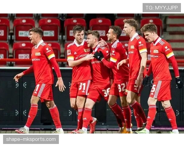 德甲豪门积极引援补强，阵容实力稳步提升迎战新赛季