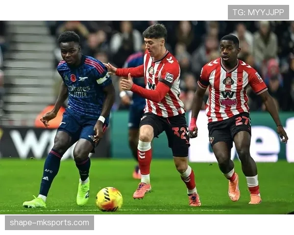 拉乌尔·希门尼斯本赛季英超表现稳健，状态持续回暖